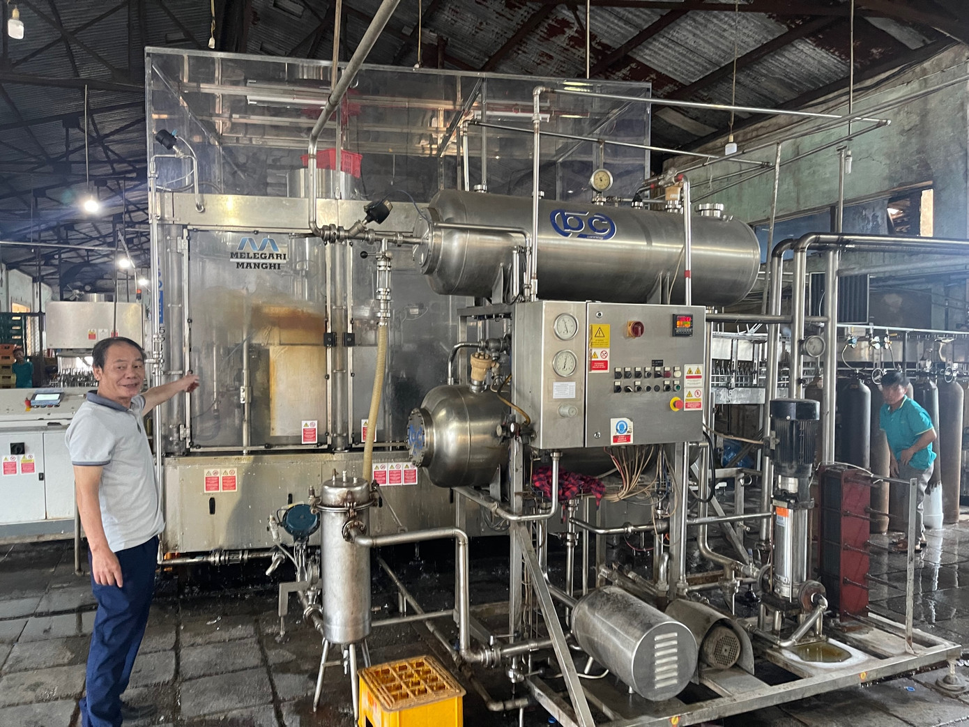 Thiết bị máy móc sản xuất nước khoáng Bang Thiết bị máy móc sản xuất nước khoáng Bang