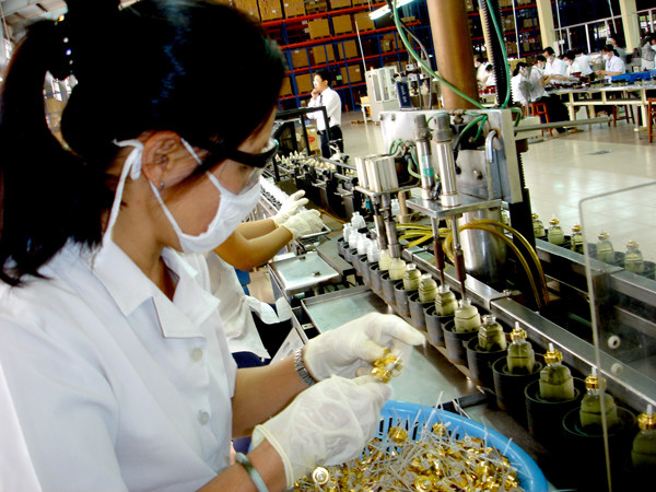 DN đang gặp khó khăn trong sản xuất kinh doanh trong thời gian dài khiến nền kinh tế suy giảm sâu. Ảnh: Đại Dương. DN đang gặp khó khăn trong sản xuất kinh doanh trong thời gian dài khiến nền kinh tế suy giảm sâu Ảnh: Đại Dương