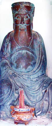 Pho tượng quý Nguyễn Ư Dĩ tại thôn Trà Liên Tây