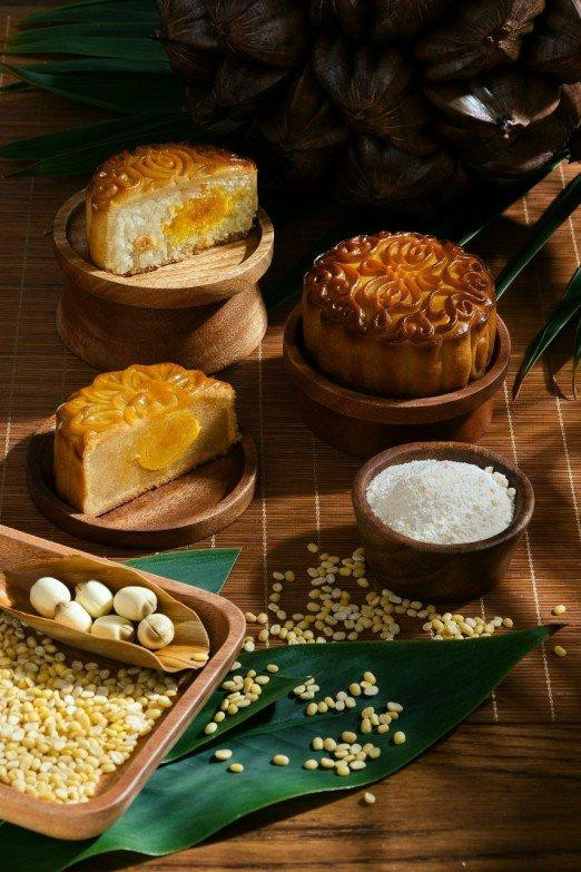 Bánh trung thu làm từ mật dừa nước Cần Giờ Bánh trung thu làm từ mật dừa nước Cần Giờ