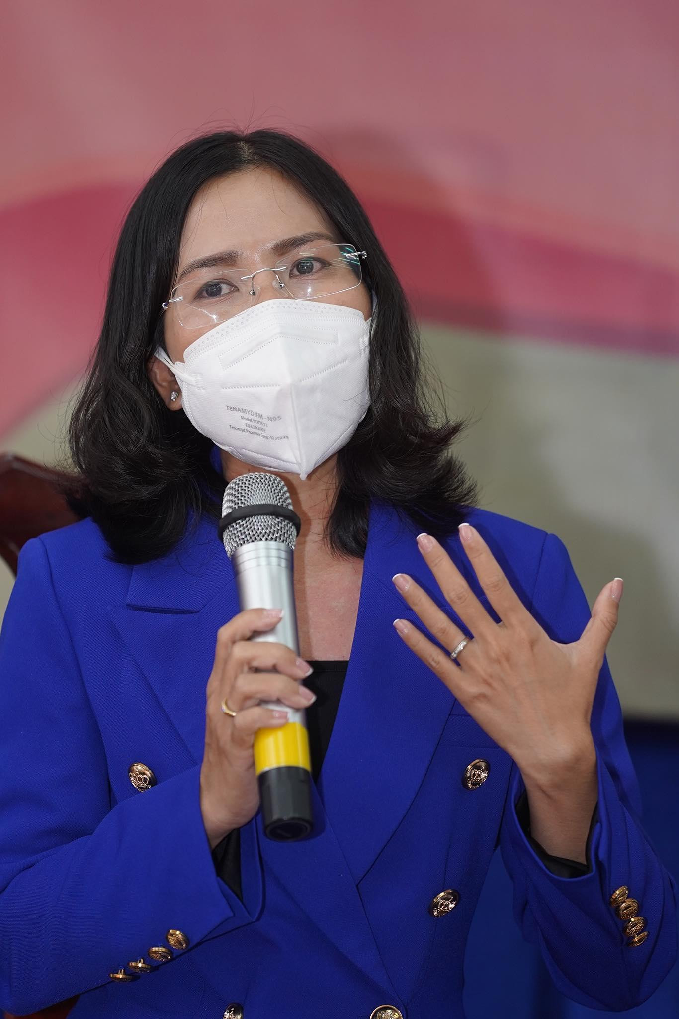 Thạc sĩ Lê Thị Hồng Anh, Phó hiệu trưởng THPT Võ Văn Kiệt