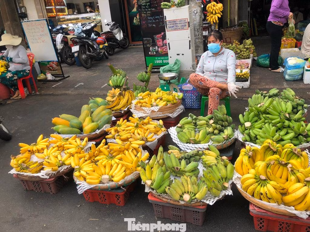 Chuối có giá khoảng 10.000-15.000 đồngkg