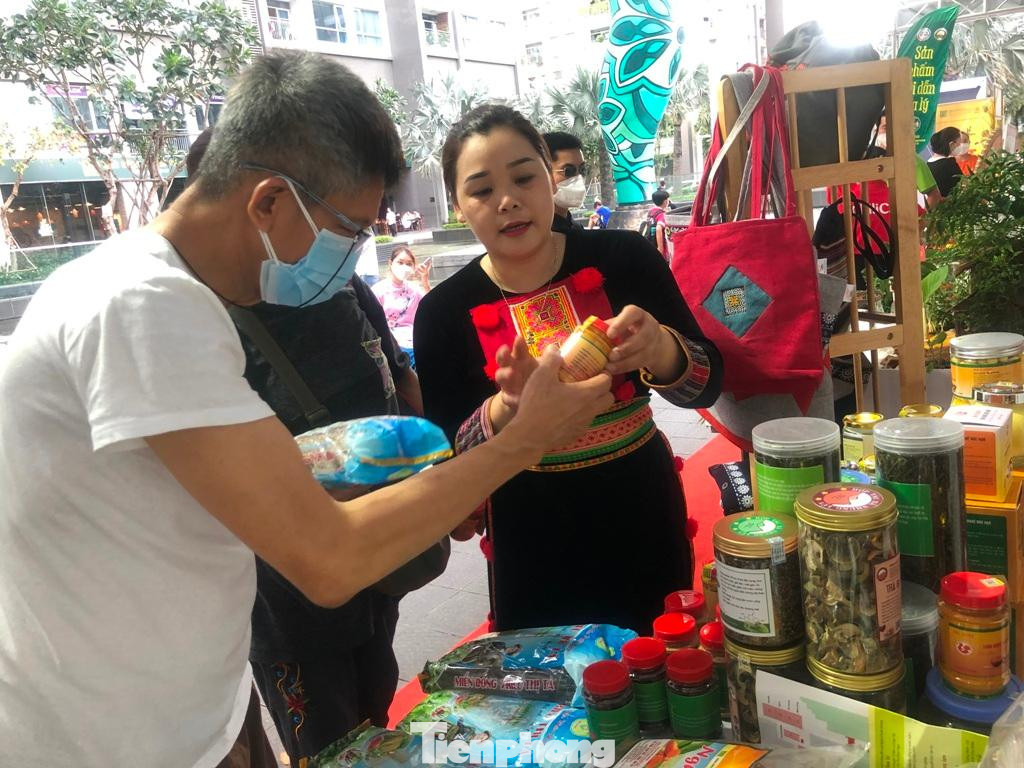 Lễ hội Tinh hoa gia vị Việt sẽ kéo dài đến ngày 1/5, hứa hẹn trở thành một điểm tham quan, mua sắm hấp dẫn đối với du khách đến thành phố trong dịp lễ 30/4 sắp tới.