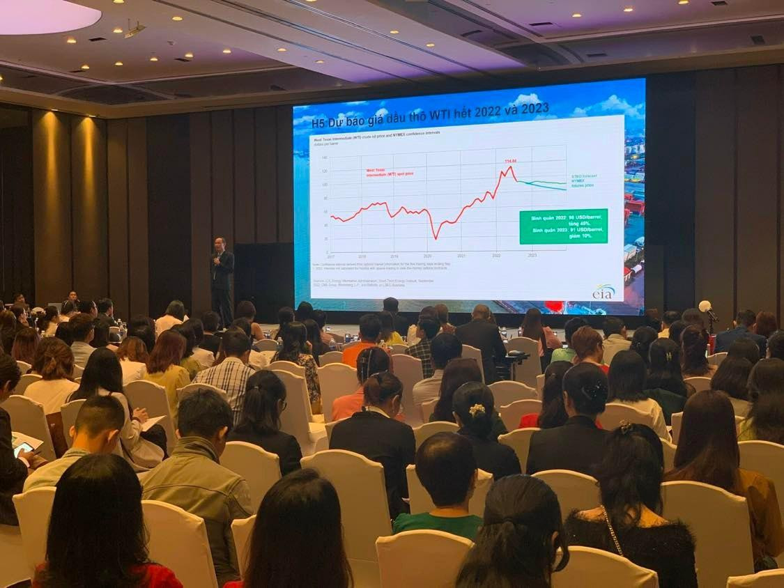 Quang cảnh buổi tọa đàm. Quang cảnh buổi tọa đàm.