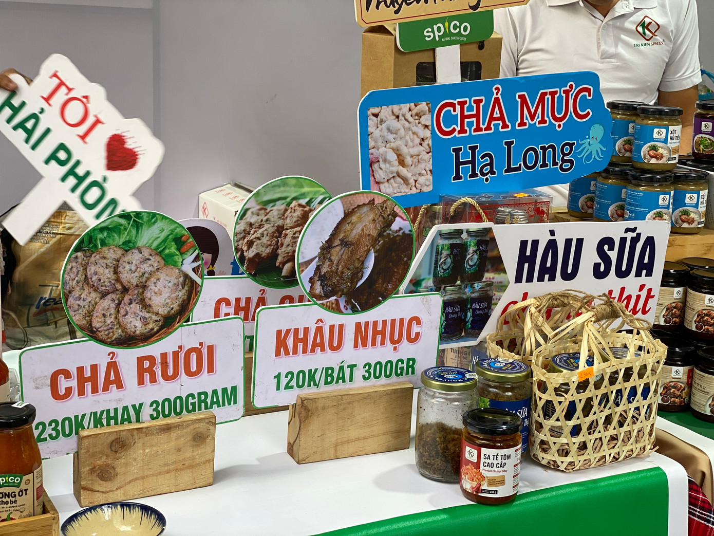 Các đặc sản Hải Phòng, Quảng Ninh. Các đặc sản Hải Phòng, Quảng Ninh.