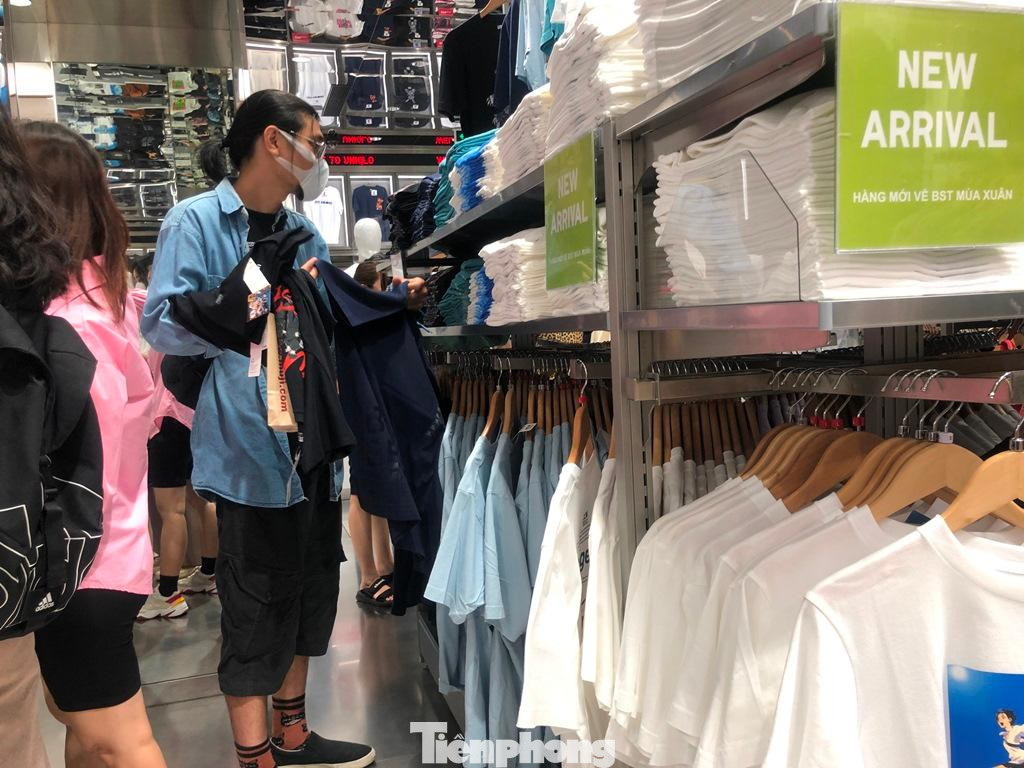 Hàng xịn, giá mềm phù hợp với nhiều đối tượng khách hàng. Hàng xịn, giá mềm phù hợp với nhiều đối tượng khách hàng.