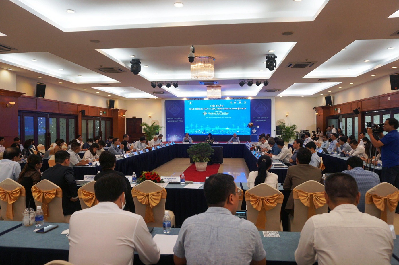 Qua 20 năm thực hiện chương trình BOTT, TPHCM có gần 11.000 điểm bán hàng BOTT.