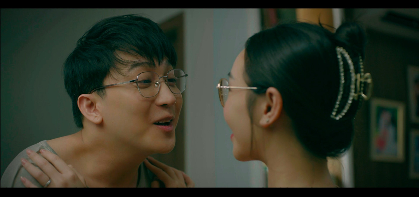 Tạo hình của B Trần và Quỳnh Kool trong phim Chúng ta của 8 năm sau.