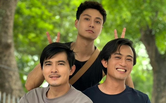 Ba anh em trong Gia đình mình vui bất thình lình trượt đề cử.