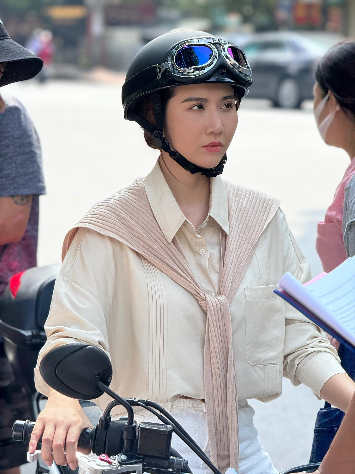 Tạo hình và diễn xuất của Huyền Lizzie trong phim mới chưa được số đông đón nhận.