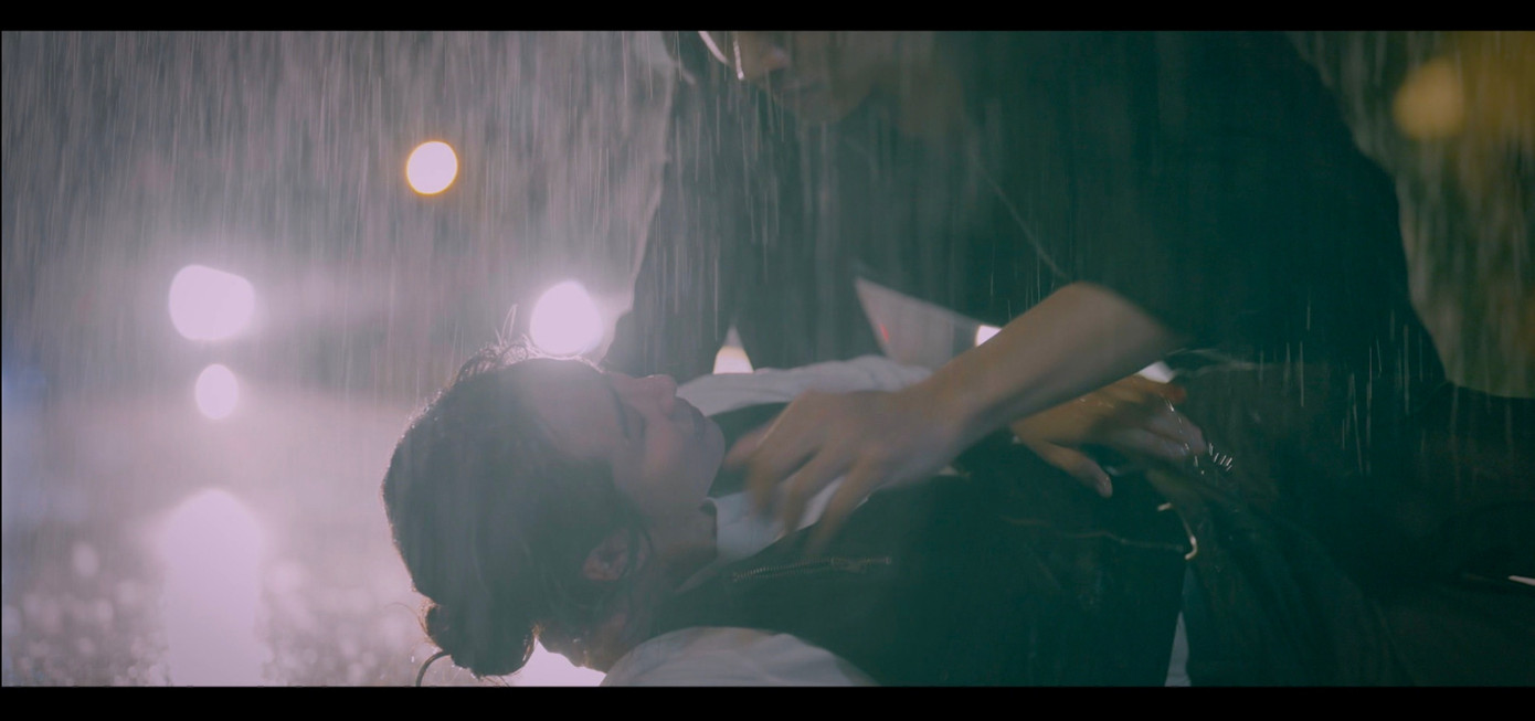 Kịch bản phim Chúng ta của 8 năm sau bị cho đi vào lối mòn, sáo rỗng.