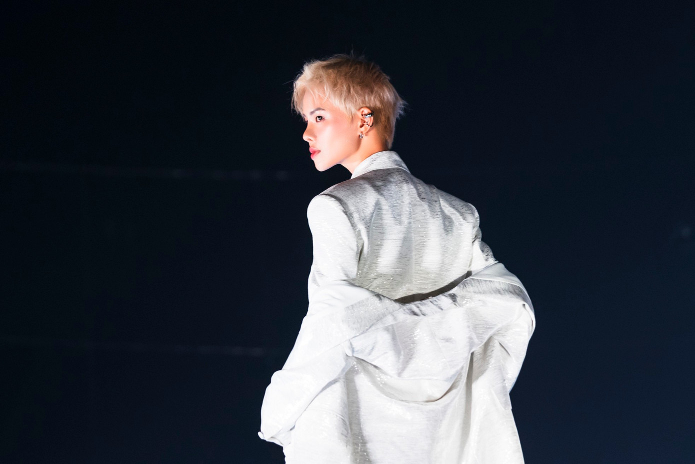 Hà Kino bị ghét nhất show Chị đẹp đạp gió rẽ sóng mùa đầu.