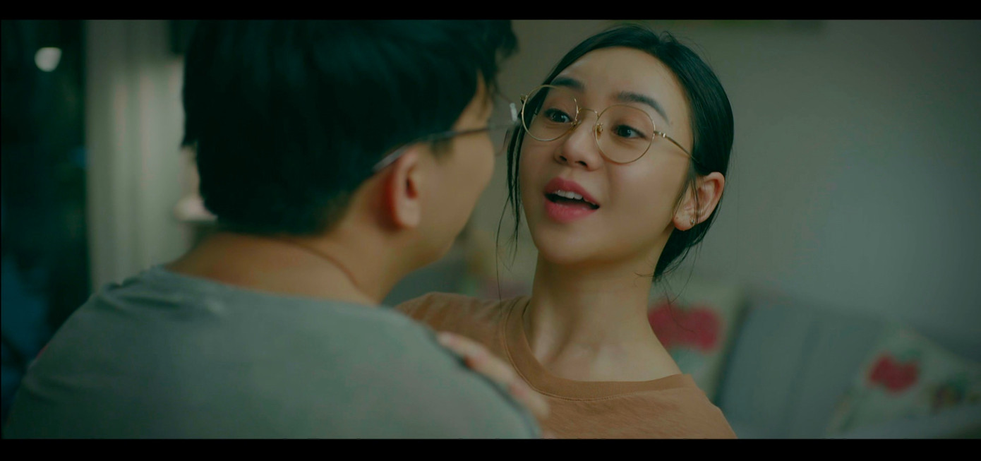 Tạo hình của B Trần và Quỳnh Kool trong phim Chúng ta của 8 năm sau.