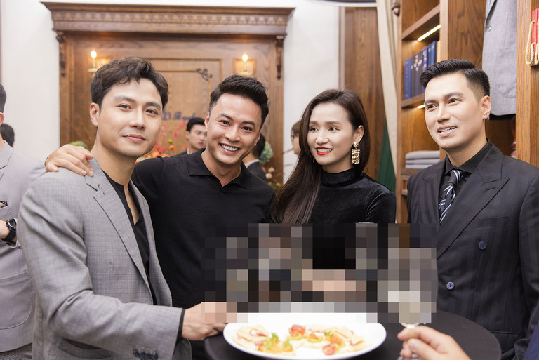 Hồng Đăng dự sự kiện cùng một số sao Việt.