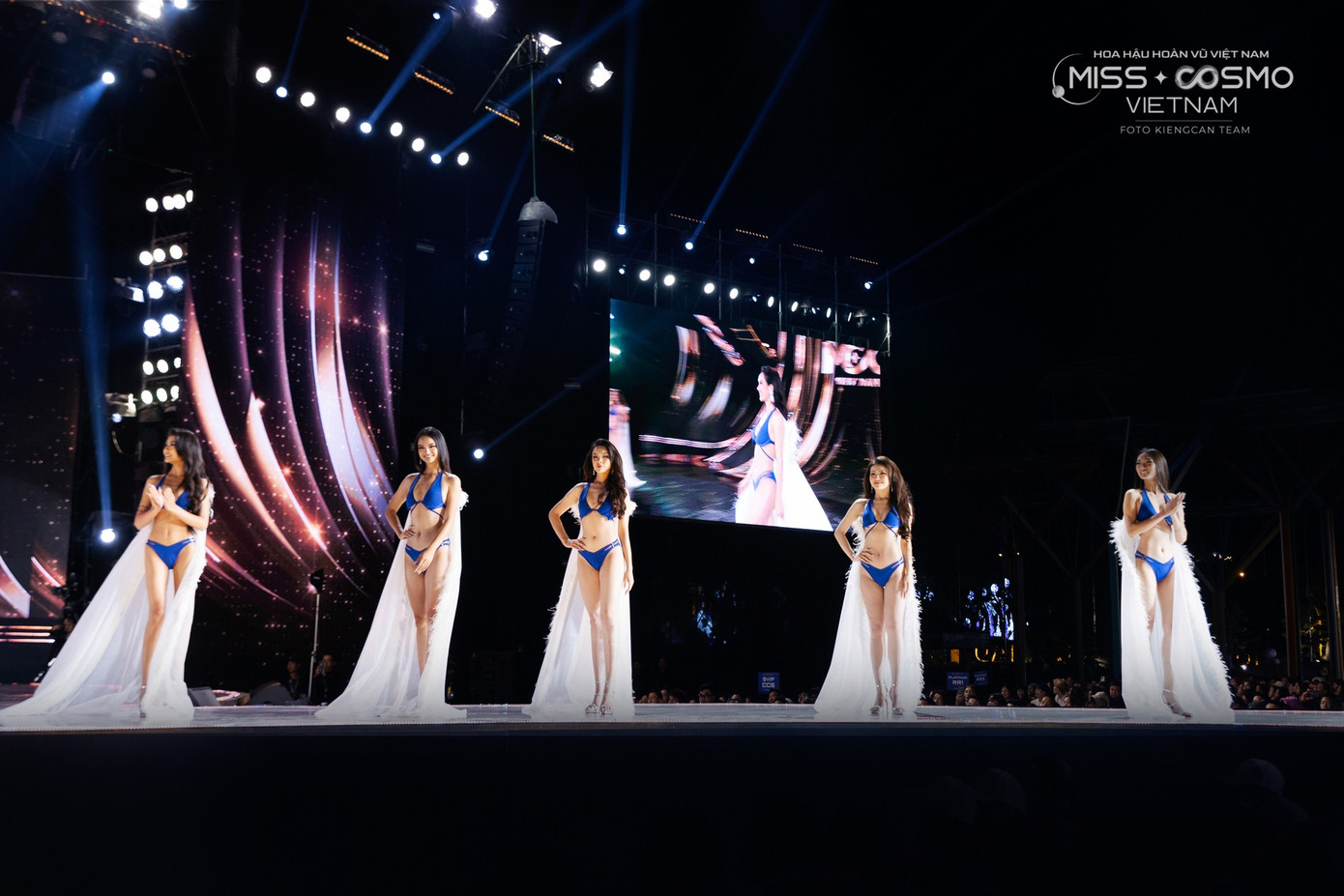 Phần thi bikini của Top 10 Hoa hậu Hoàn vũ Việt Nam 2023.