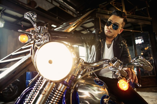 Tuấn Hưng không tham gia sự kiện Vegas LVIII pregame warm up event &amp; Tết vì lý do gia đình.