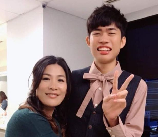 Gia đình và đồng nghiệp đau buồn khi Kha Thần Huân mất ở tuổi 20.