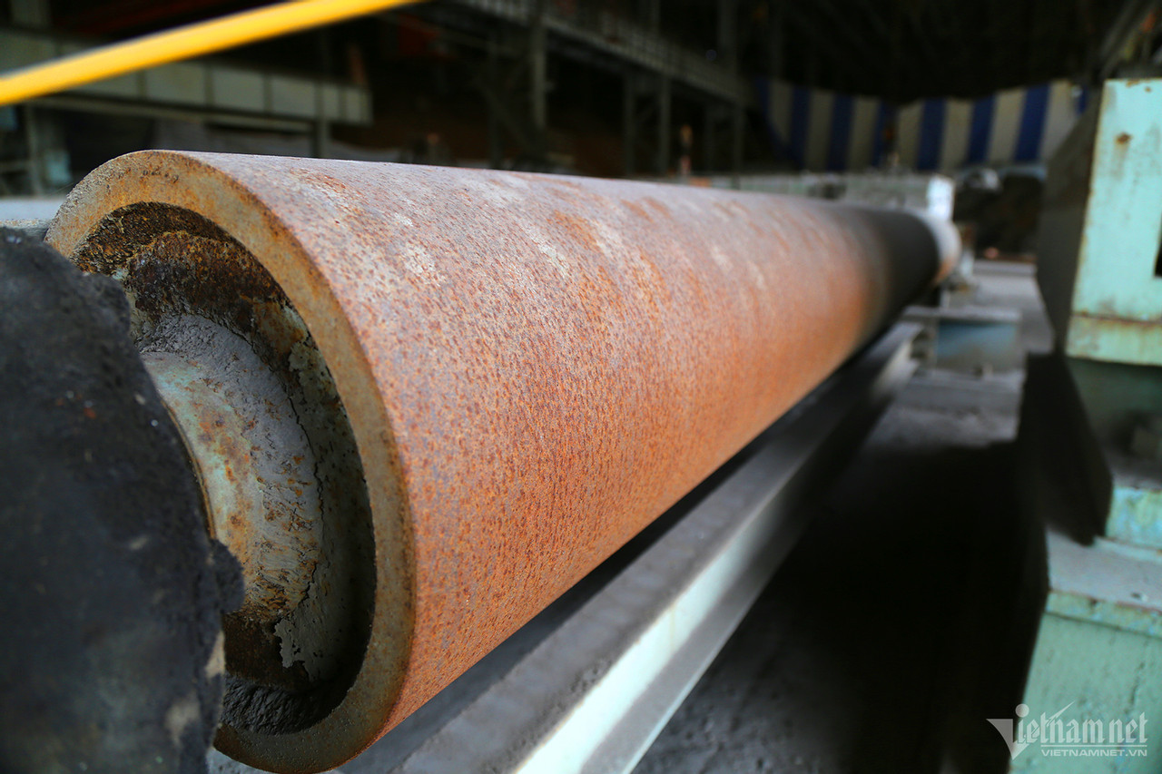 Mọi kết cấu máy móc đều hoen gỉ theo năm tháng. Mọi kết cấu máy móc đều hoen gỉ theo năm tháng.