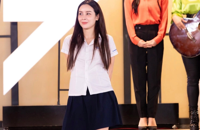 Màn hóa thân của Lưu Hương Giang trong tập 6 Chị đẹp đạp gió rẽ sóng.