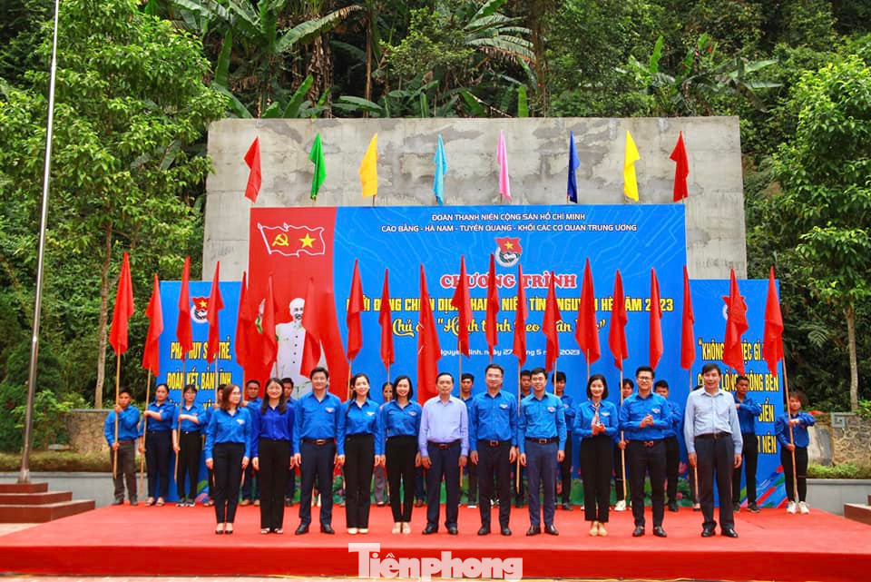 Lãnh đạo Trung ương Đoàn, tỉnh Cao Bằng mong muốn tuổi trẻ các tỉnh: Cao Bằng, Hà Nam, Tuyên Quang và Đoàn Khối CCQ trung ương có nhiều hoạt động sôi nổi, thiết thực hơn nữa.