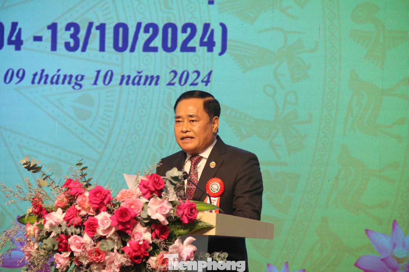 Chủ tịch UBND tỉnh Lạng Sơn Hồ Tiến Thiệu mong muốn các doanh nhân, doanh nghiệp tỉnh nhà nỗ lực vươn lên, sản xuất, kinh doanh hiệu quả. Chủ tịch UBND tỉnh Lạng Sơn Hồ Tiến Thiệu mong muốn các doanh nhân, doanh nghiệp tỉnh nhà nỗ lực vươn lên, sản xuất, kinh doanh hiệu quả.