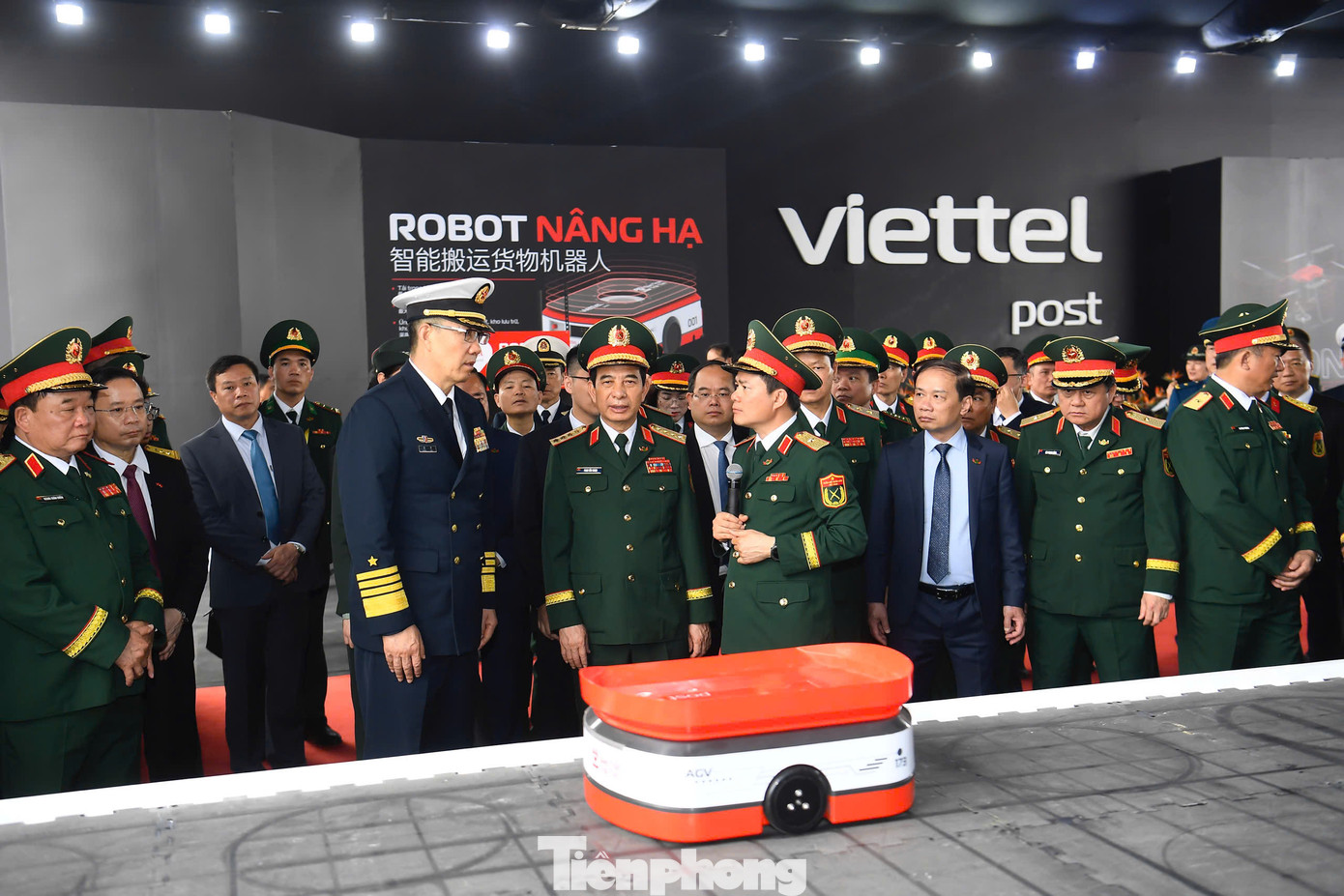 Đoàn đại biểu quốc phòng hai nước thăm công viên Logistics Lạng Sơn