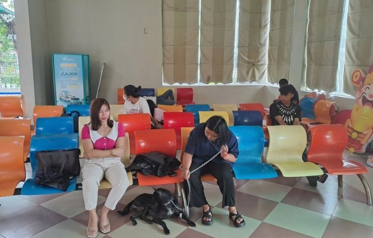 Du khách chờ đợi di chuyển lưu thông tại các bến xe Lạng Sơn. Du khách chờ đợi di chuyển lưu thông tại các bến xe Lạng Sơn.