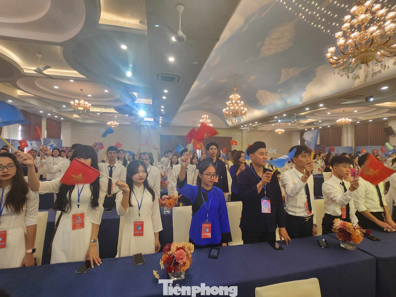 Sinh viên xứ Lạng thể hiện quyết tâm, cống hiến.