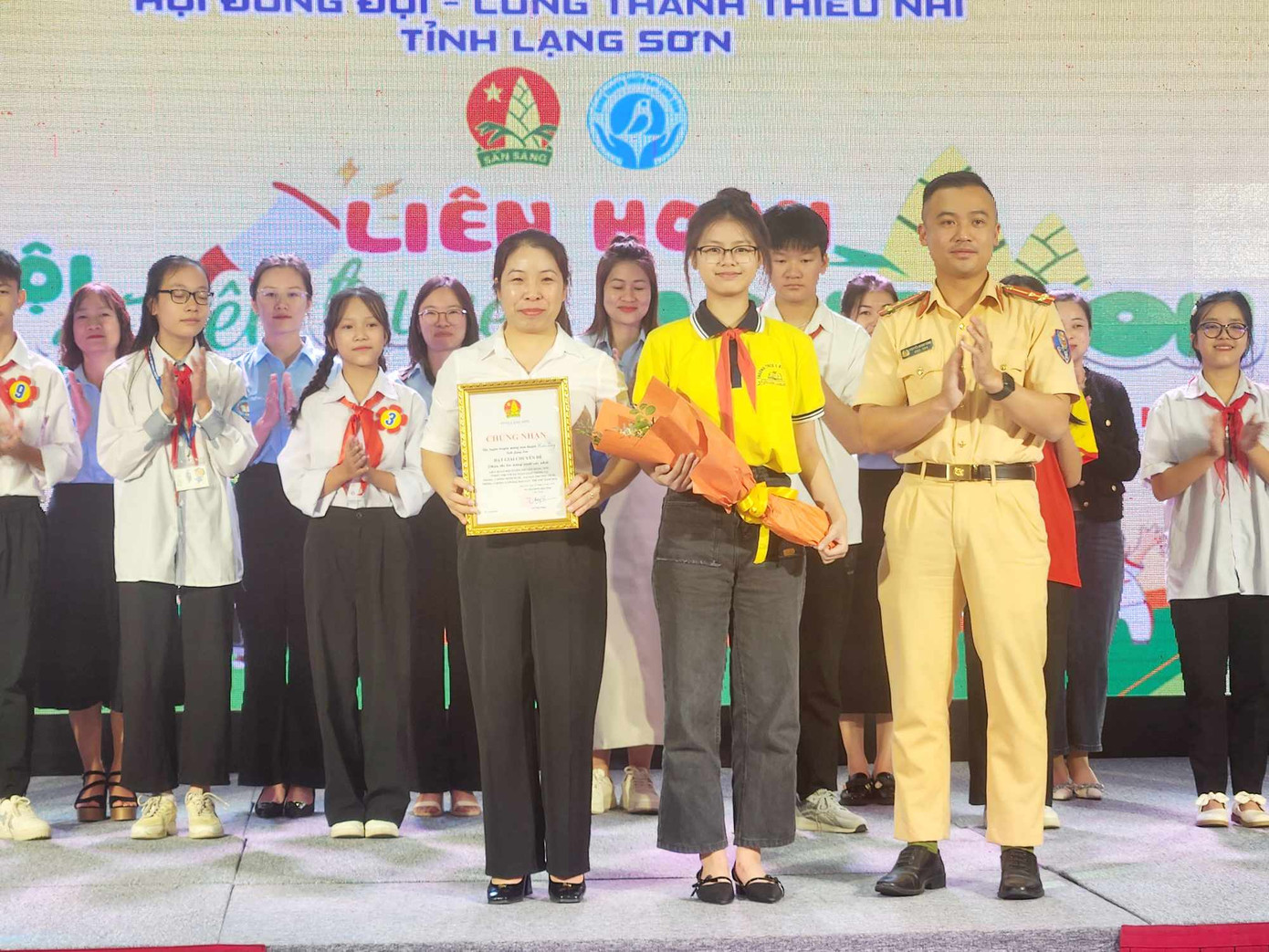 Đội tuyên truyền măng non huyện Hữu Lũng đoạt giải chuyên đề "Phần thi tài năng xuất sắc nhất"