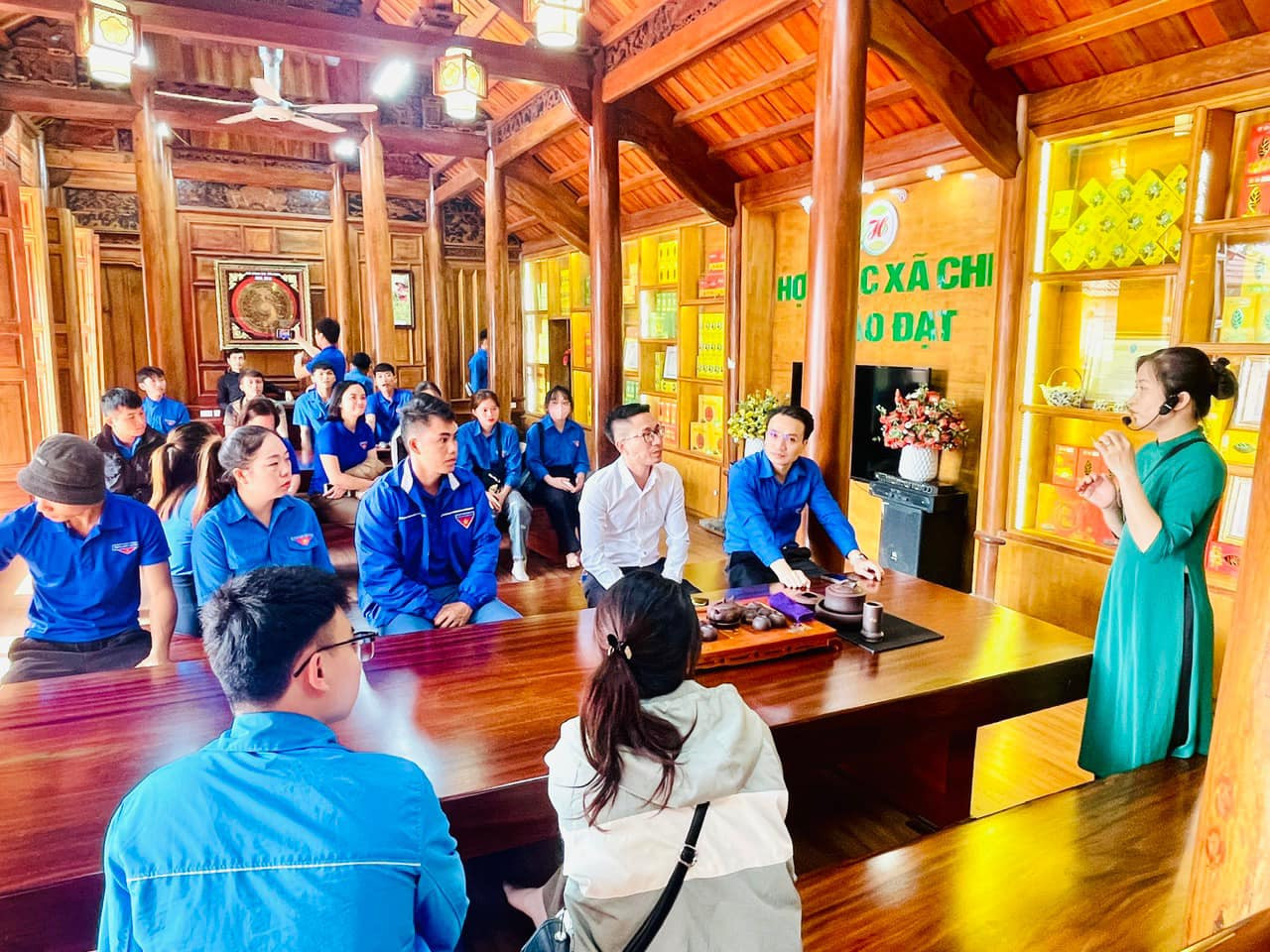 Các học viên, đoàn viên thanh niên đi thực tế, tìm hiểu, học tập tại các mô hình phát triển kinh tế tiêu biểu trong và ngoài tỉnh Bắc Kạn.