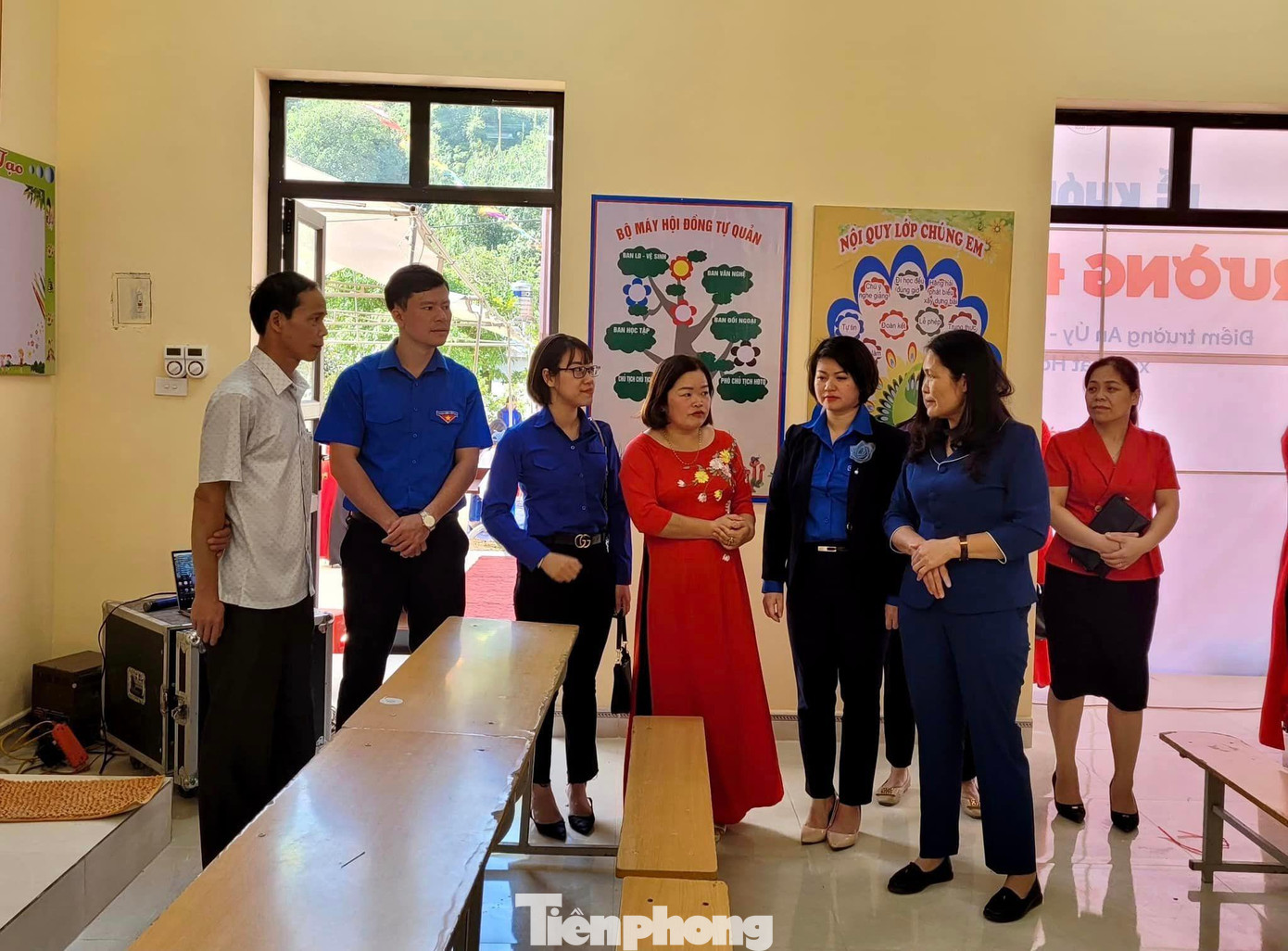 Lãnh đạo Tỉnh Đoàn, ban ngành chuyên môn và huyện Bắc Sơn trao đổi việc sử dụng ngôi trường hiệu quả, thiết thực - Ảnh: Duy Chiến Lãnh đạo Tỉnh Đoàn, ban ngành chuyên môn và huyện Bắc Sơn trao đổi việc sử dụng ngôi trường hiệu quả, thiết thực - Ảnh: Duy Chiến