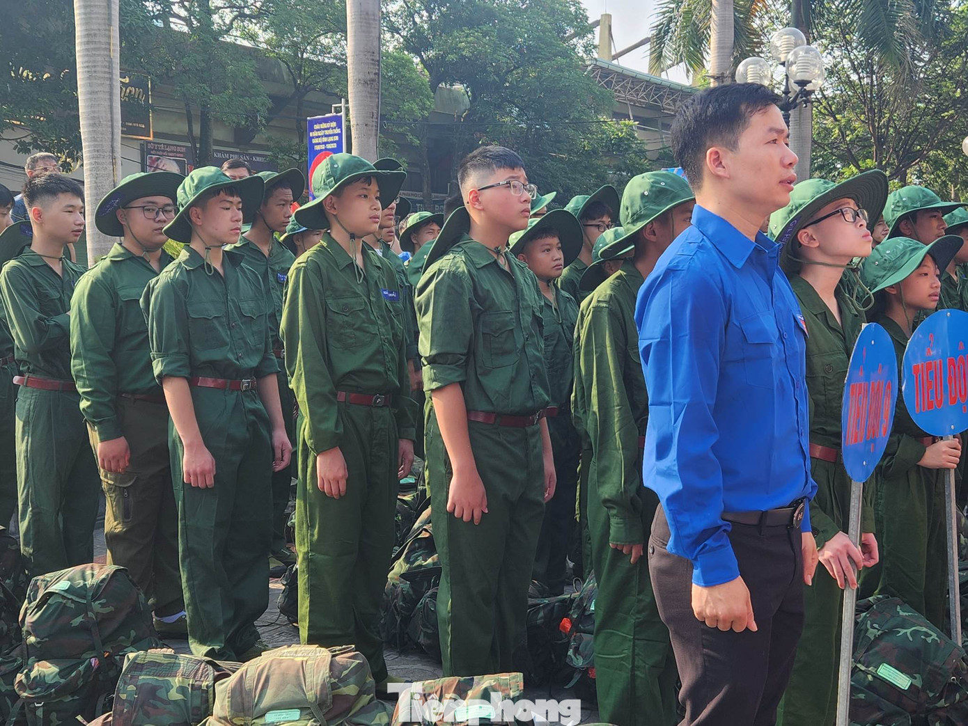 Mỗi tiểu đội có các phụ trách tham gia sinh hoạt, rèn luyện và chỉ bảo các em. Ảnh: Duy Chiến