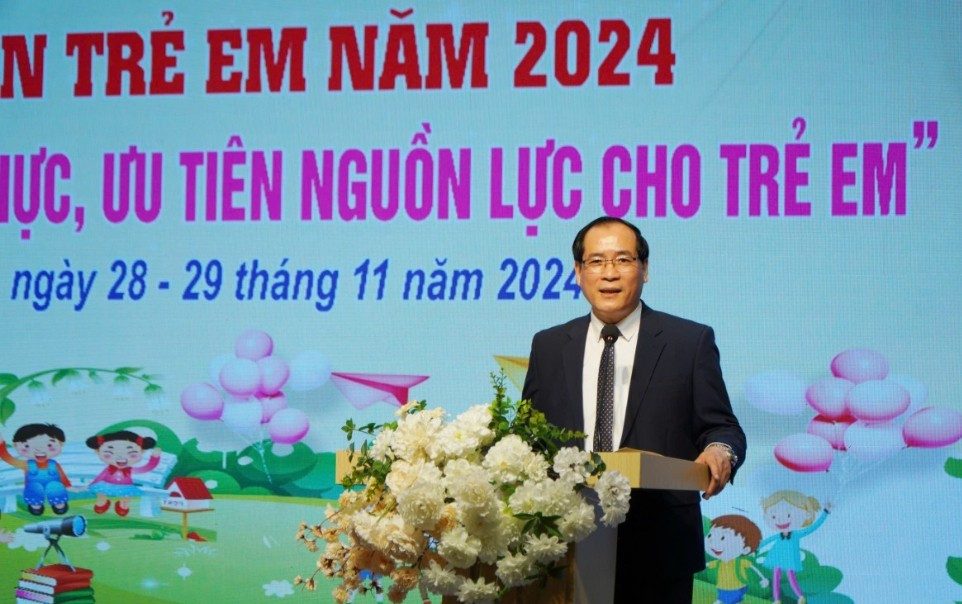 Ông Dương Xuân Huyên - Phó Chủ tịch Thường trực UBND tỉnh Lạng Sơn đề nghị các cấp, các ngành quan tâm đến công tác chăm sóc, bảo vệ trẻ em.