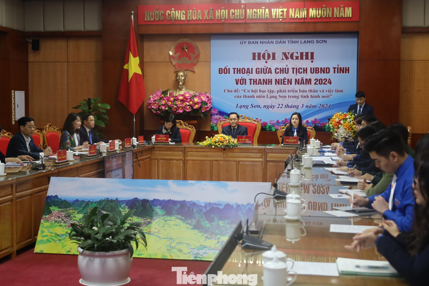 Quang cảnh Hội nghị tại Hội trường UBND tỉnh Lạng Sơn.