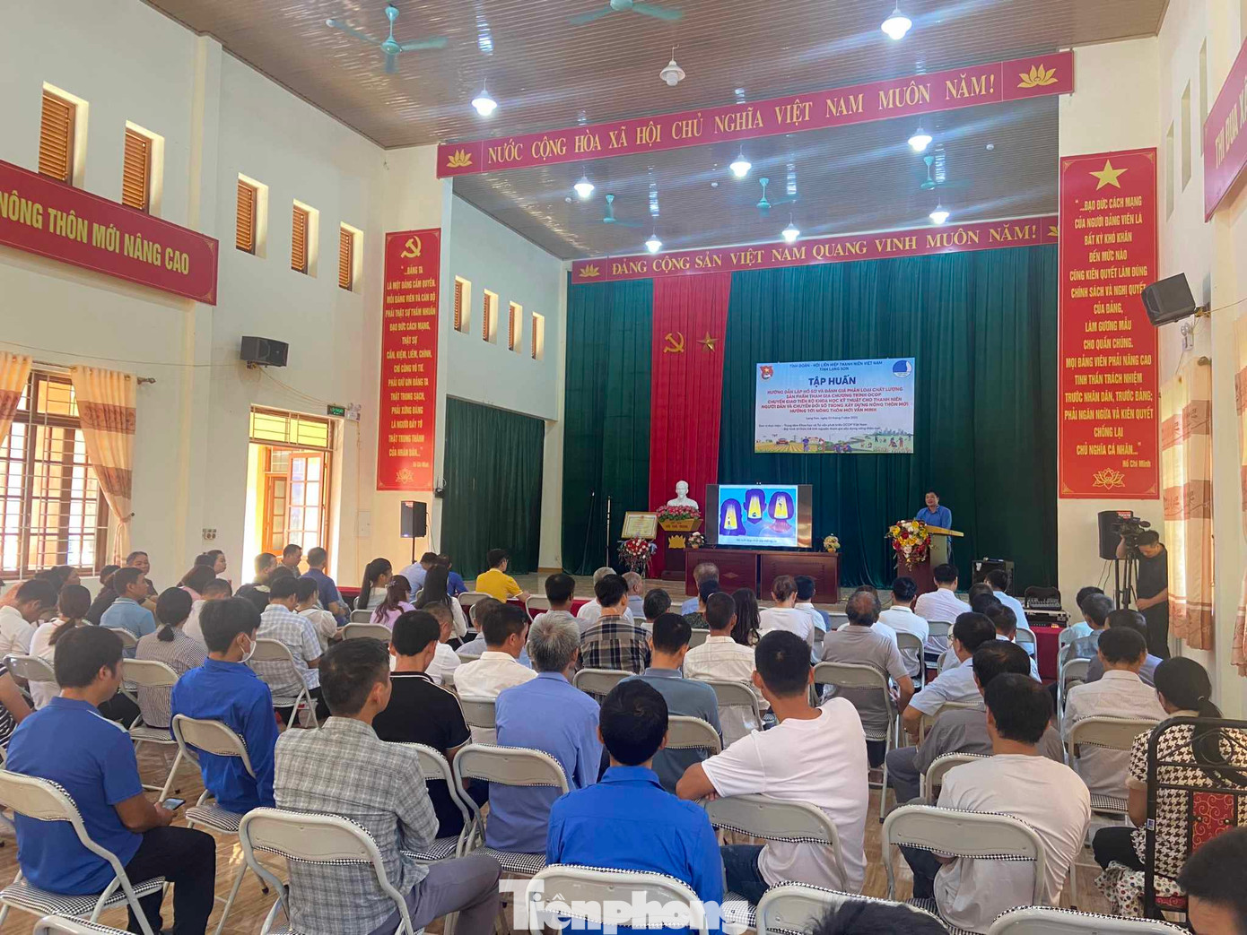 Tập huấn xây dựng nông thôn mới Tập huấn xây dựng nông thôn mới