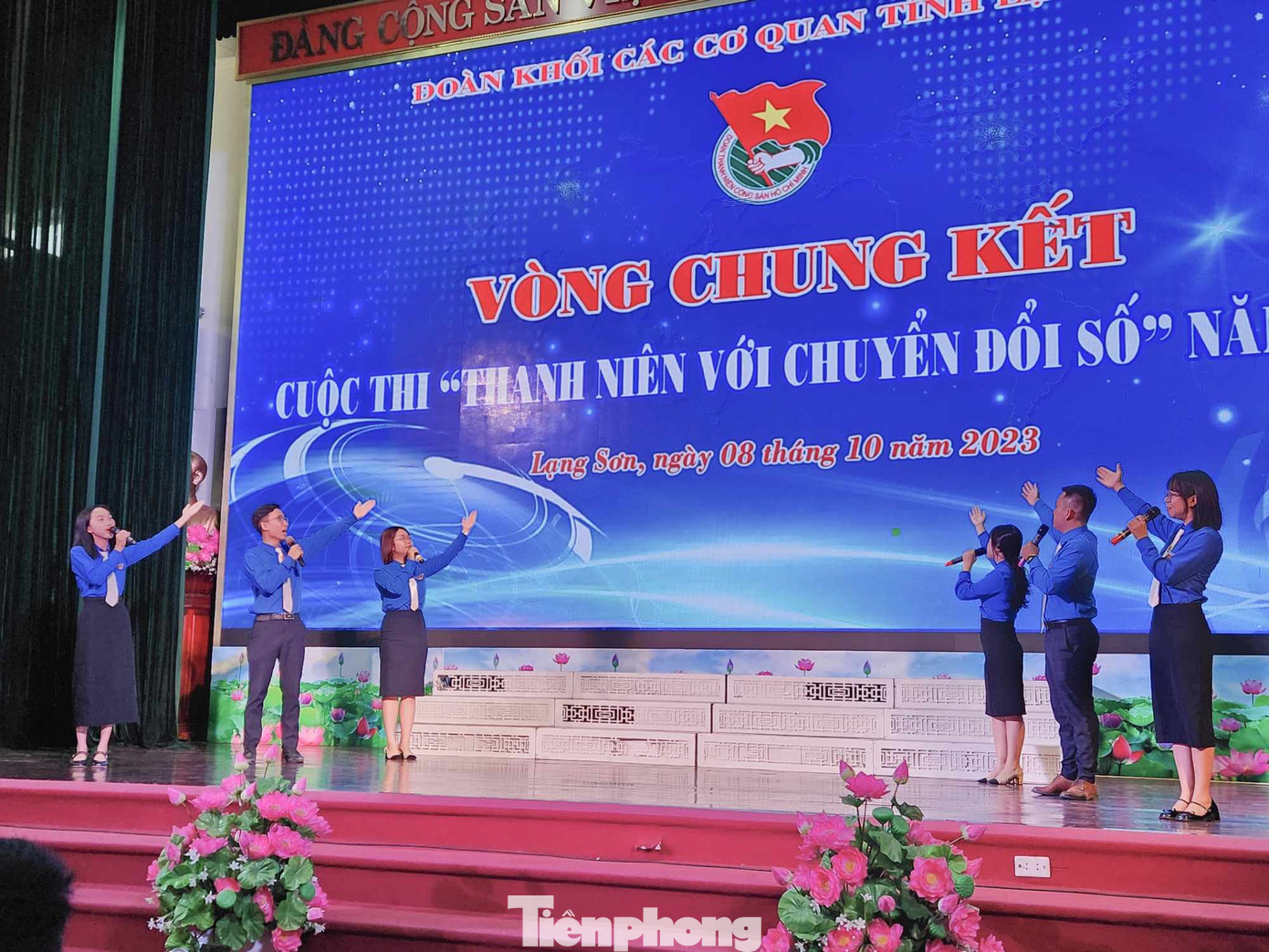 Thanh niên xứ Lạng hưởng ứng chuyển đổi số. Ảnh: Duy Chiến