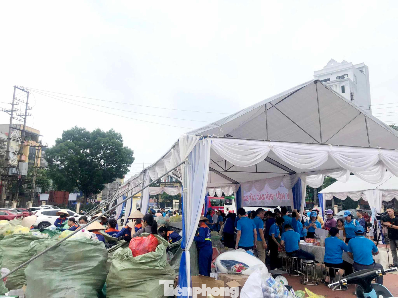 Nhờ sự tuyên truyền nên số lượng rác được thu gom rất lớn.