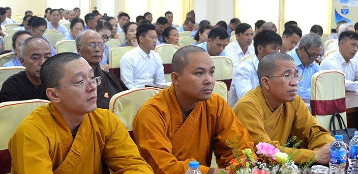 Đông đảo chức sắc, chức việc ở Lạng Sơn tham dự chương trình.