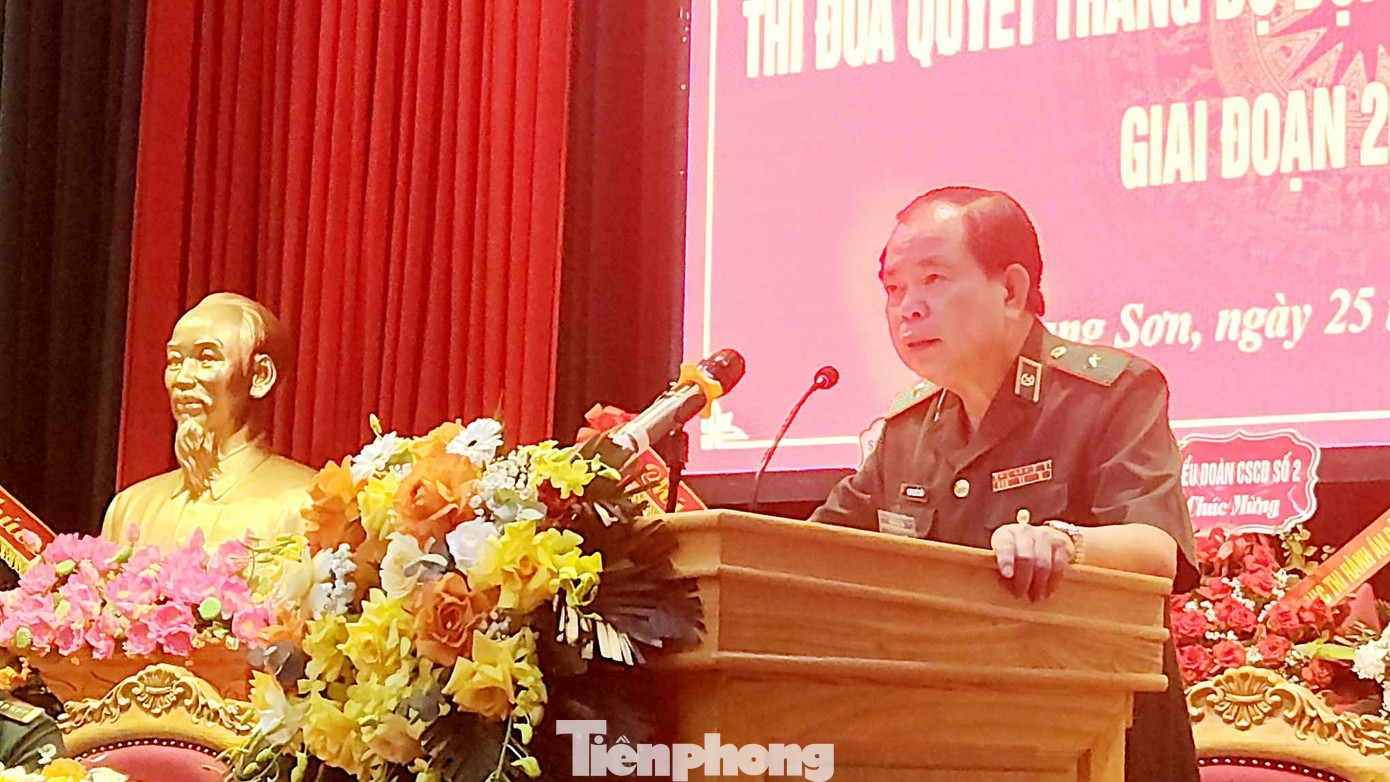 Thiếu tướng Phùng Quốc Tuấn - Phó Chính ủy Bộ đội Biên phòng Việt Nam, mong muốn các phong trào thi đua của lực lượng Biên phòng Lạng Sơn sâu rộng và hiệu quả hơn nữa. Ảnh: Duy Chiến Thiếu tướng Phùng Quốc Tuấn - Phó Chính ủy Bộ đội Biên phòng Việt Nam, mong muốn các phong trào thi đua của lực lượng Biên phòng Lạng Sơn sâu rộng và hiệu quả hơn nữa. Ảnh: Duy Chiến