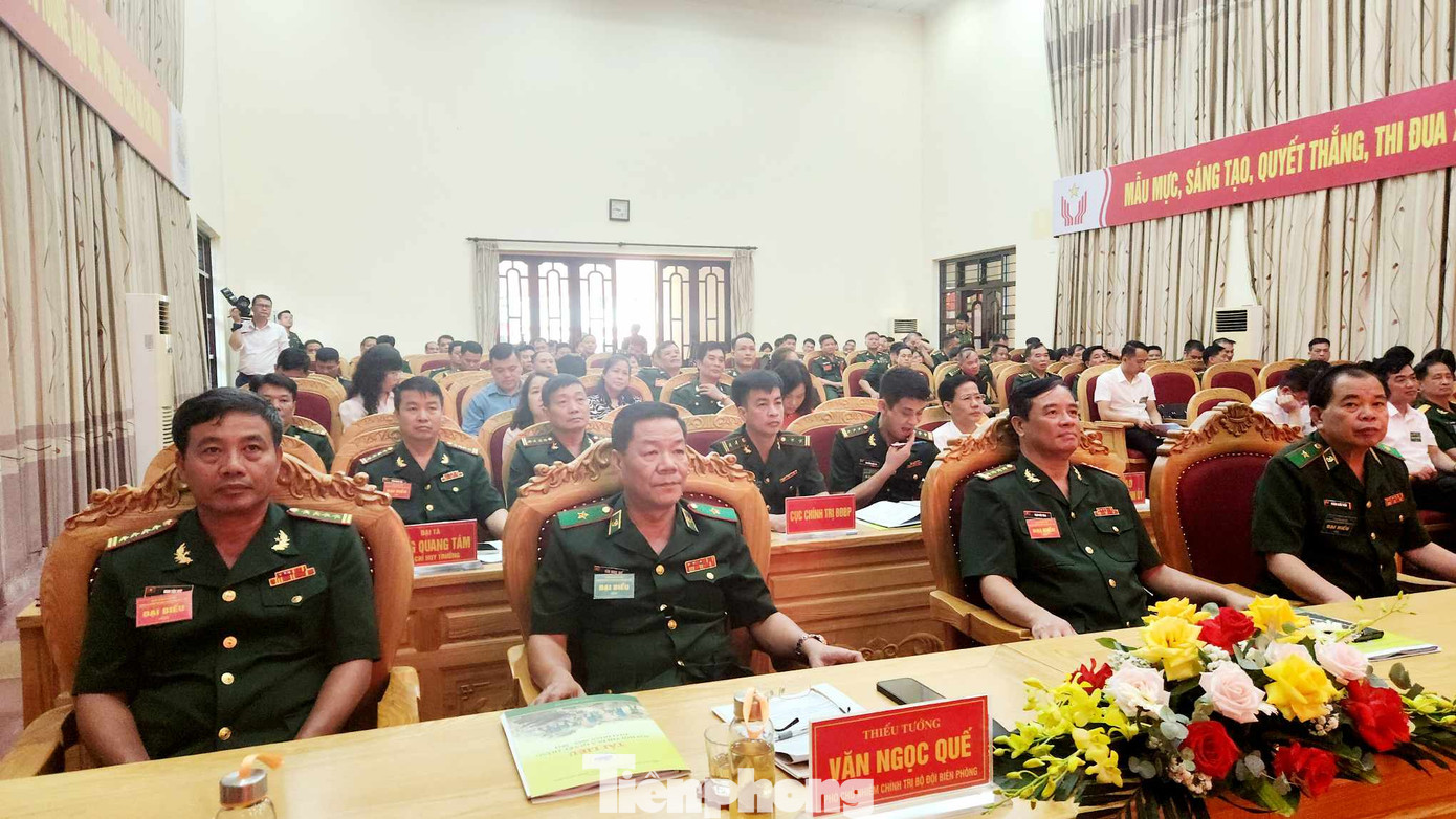 Đại biểu tham gia Đại hội thi đua quyết thắng Biên phòng Lạng Sơn giai đoạn 2019-2024. Đại biểu tham gia Đại hội thi đua quyết thắng Biên phòng Lạng Sơn giai đoạn 2019-2024.