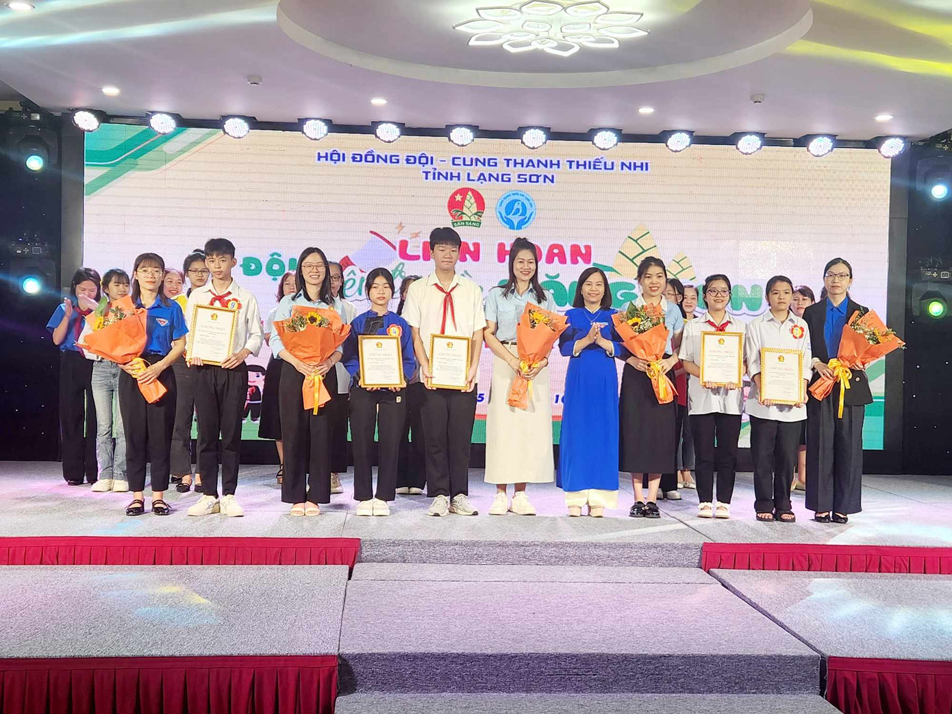 Các đội tuyên truyền huyện: Văn Quan, Bình Gia, Đình Lập, Chi Lăng, Bắc Sơn giành giải Ba