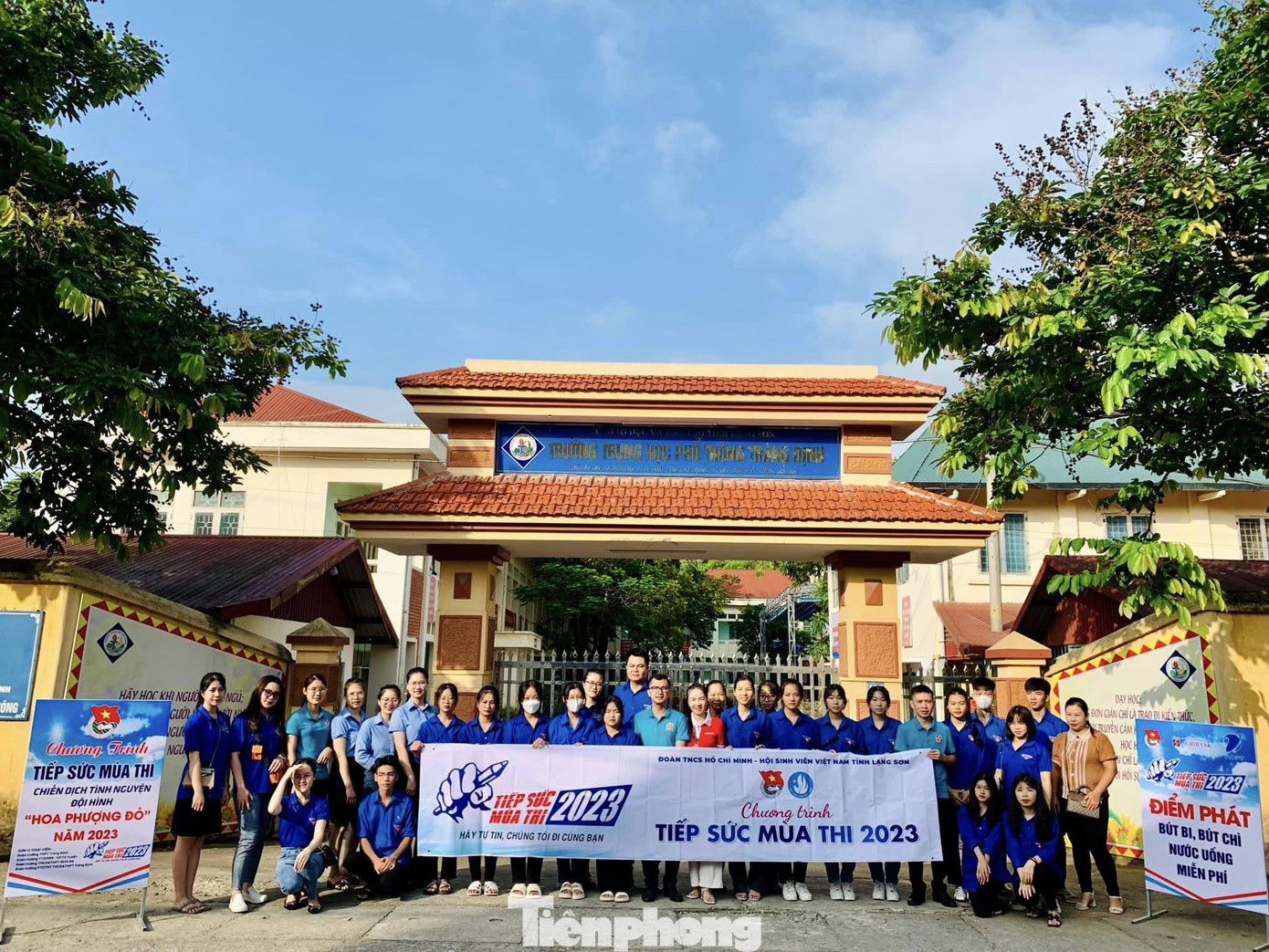 Giới trẻ huyện Tràng Định sôi nổi thực hiện chương trình" Tiếp sức mùa thi".