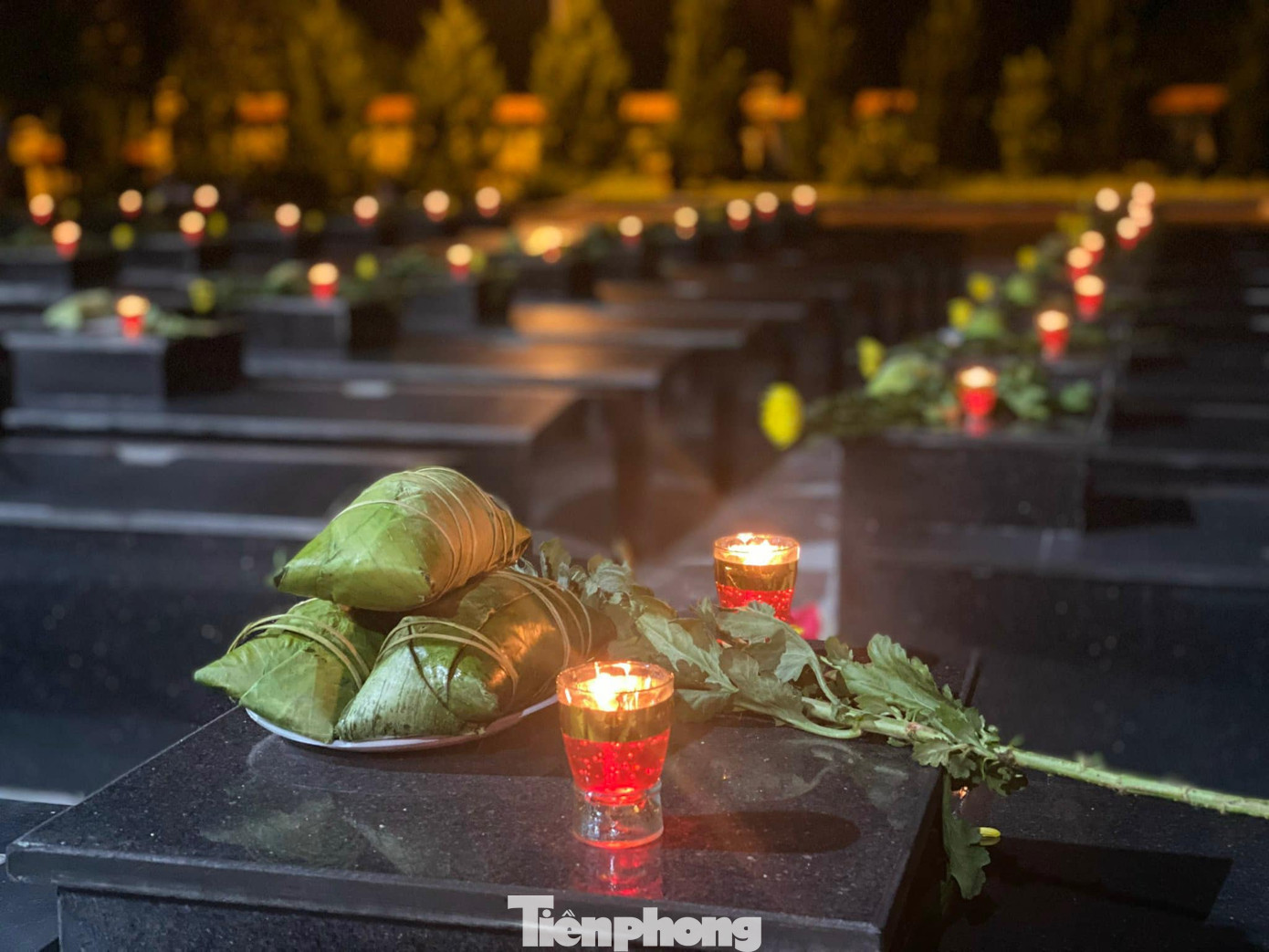 Tuổi trẻ các tỉnh Lạng Sơn, Cao Bằng, Bắc Kạn, Thái Nguyên đời đời nhớ ơn các thương binh, liệt sỹ. Tuổi trẻ các tỉnh Lạng Sơn, Cao Bằng, Bắc Kạn, Thái Nguyên đời đời nhớ ơn các thương binh, liệt sỹ.