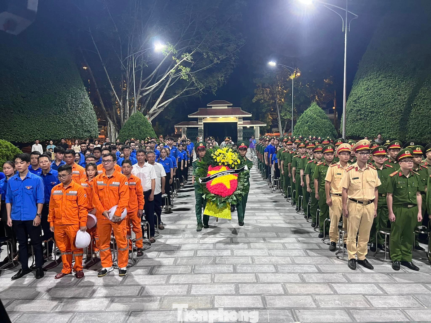 Đông đảo đoàn viên, thanh niên Bắc Kạn tham gia chương trình thắp nến tri ân. Đông đảo đoàn viên, thanh niên Bắc Kạn tham gia chương trình thắp nến tri ân.