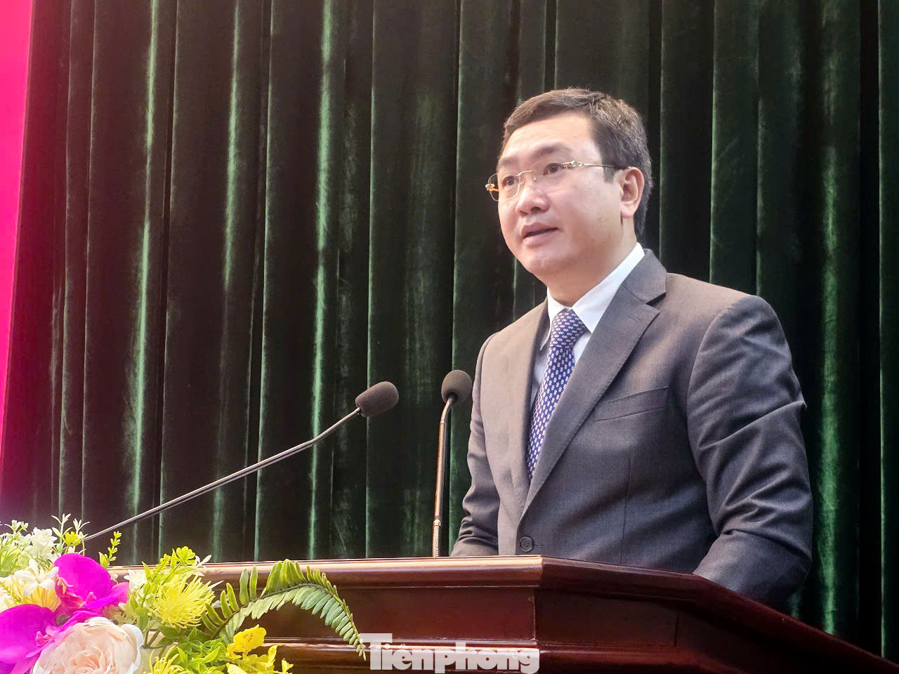 Tân Phó Bí thư Tỉnh ủy Lạng Sơn Nguyễn Cảnh Toàn phát biểu nhận nhiệm vụ. Ảnh: Duy Chiến.