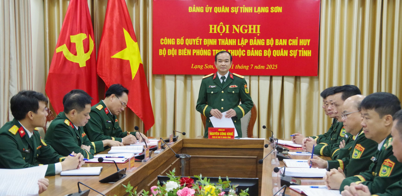 Đại tá Nguyễn Công Khuê- Chính ủy Bộ CHQS tỉnh Lạng Sơn phát biểu chỉ đạo tại hội nghị. Ảnh: D.N Đại tá Nguyễn Công Khuê- Chính ủy Bộ CHQS tỉnh Lạng Sơn phát biểu chỉ đạo tại hội nghị. Ảnh: D.N