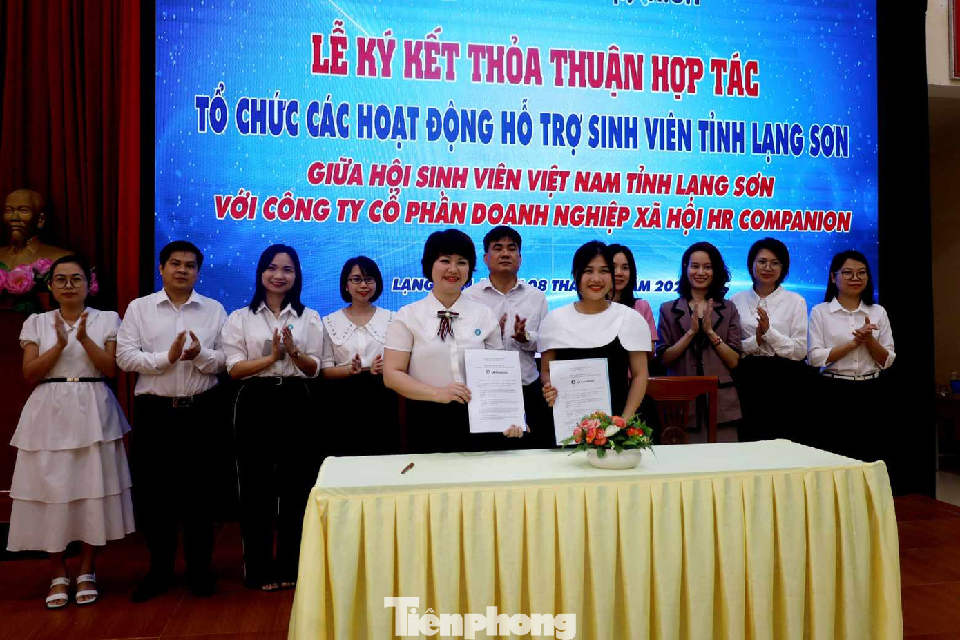 Ký kết hợp tác giữa Hội Sinh viên Việt Nam tỉnh Lạng Sơn và Công ty CP Doanh nghiệp xã hội HR Companion. Ký kết hợp tác giữa Hội Sinh viên Việt Nam tỉnh Lạng Sơn và Công ty CP Doanh nghiệp xã hội HR Companion.