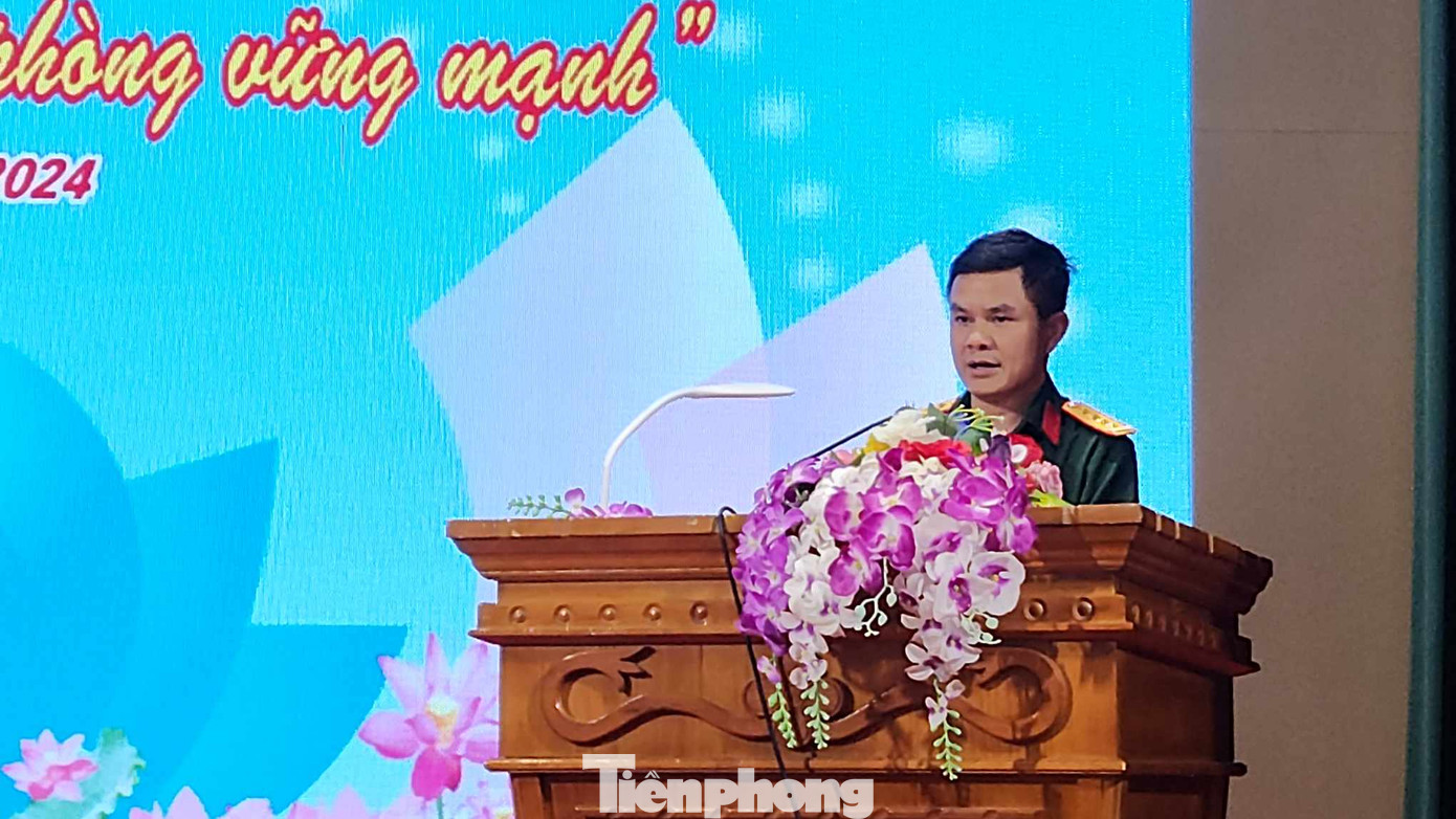 Đại tá Lê Minh Long - Phó Chính ủy Bộ CHQS tỉnh Lạng Sơn mong muốn hội thi gắn kết tình cảm giữa Đoàn thanh niên quân đội với các đơn vị kết nghĩa ở địa phương. Đại tá Lê Minh Long - Phó Chính ủy Bộ CHQS tỉnh Lạng Sơn mong muốn hội thi gắn kết tình cảm giữa Đoàn thanh niên quân đội với các đơn vị kết nghĩa ở địa phương.