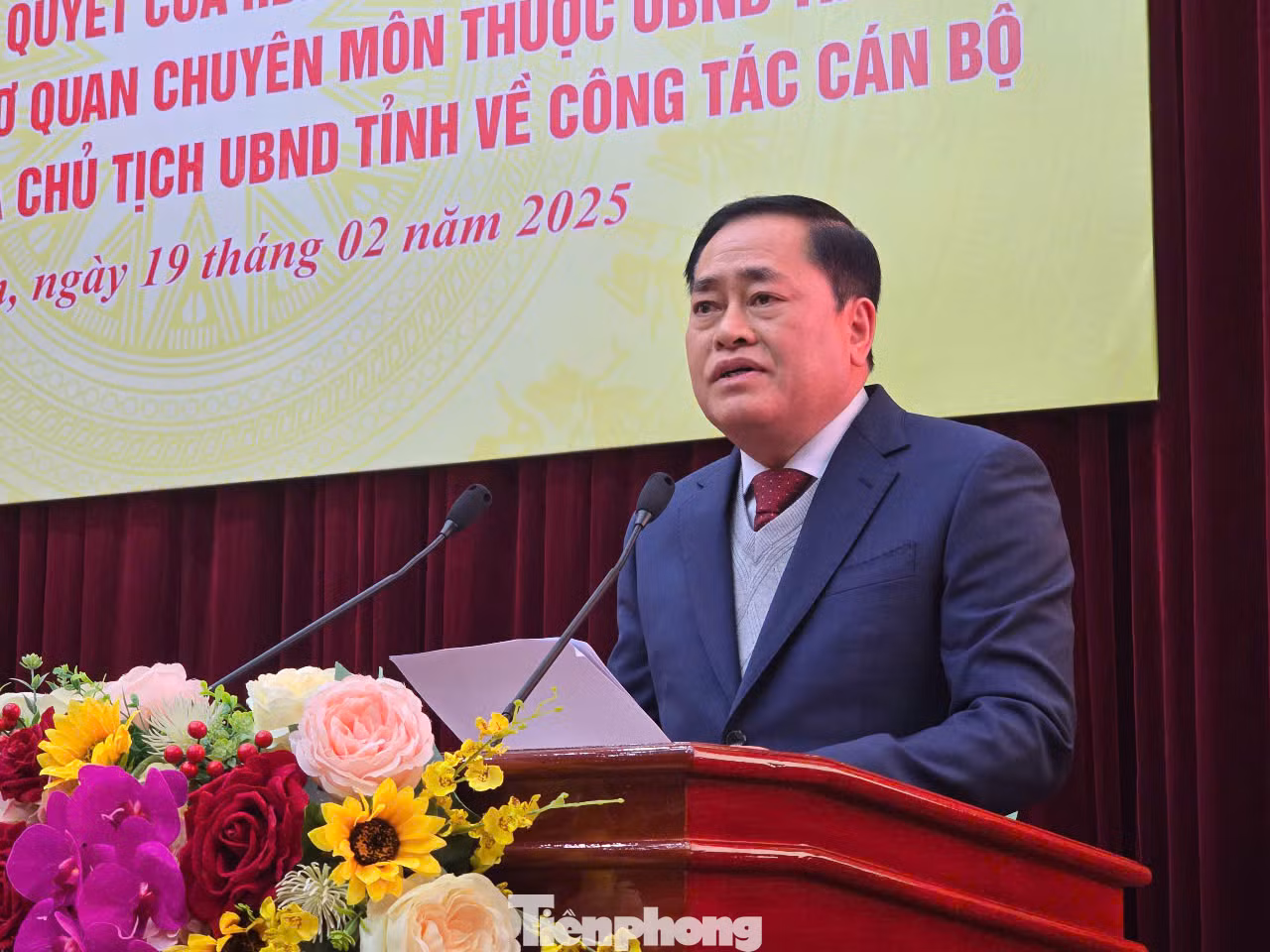 Phát biểu tại hội nghị, Chủ tịch UBND tỉnh Lạng Sơn Hồ Tiến Thiệu nhấn mạnh: Với bộ máy mới, cương vị mới, các cơ quan đơn vị và các cá nhân nỗ lực đi vào hoạt động ngay, hoàn thành tốt các nhiệm vụ được giao. (Ảnh: Duy Chiến)