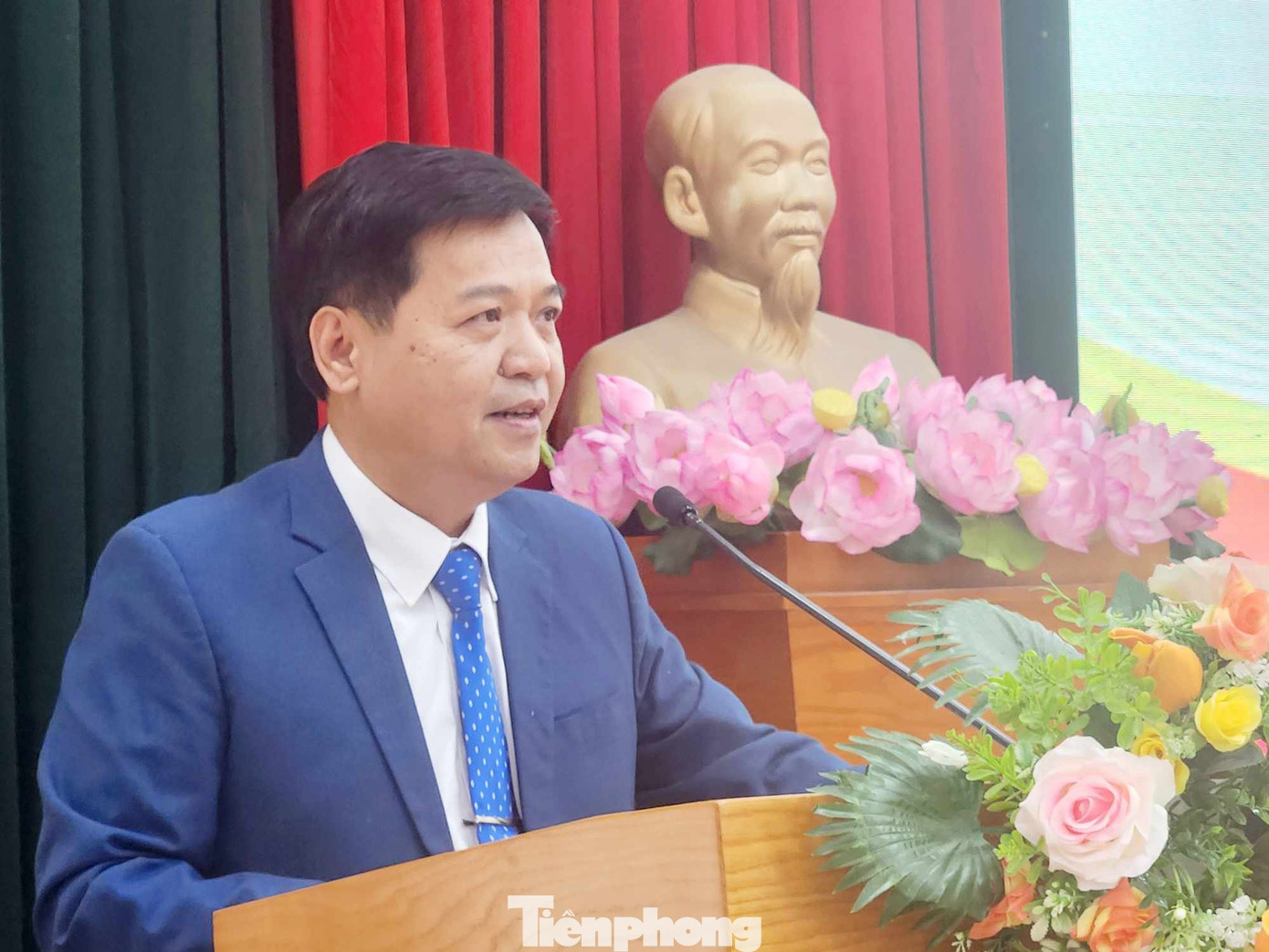 Tân Phó Giám đốc Sở GD &amp; ĐT Lạng Sơn Đặng Hồng Cường phát biểu nhận nhiệm vụ. Ảnh: Duy Chiến